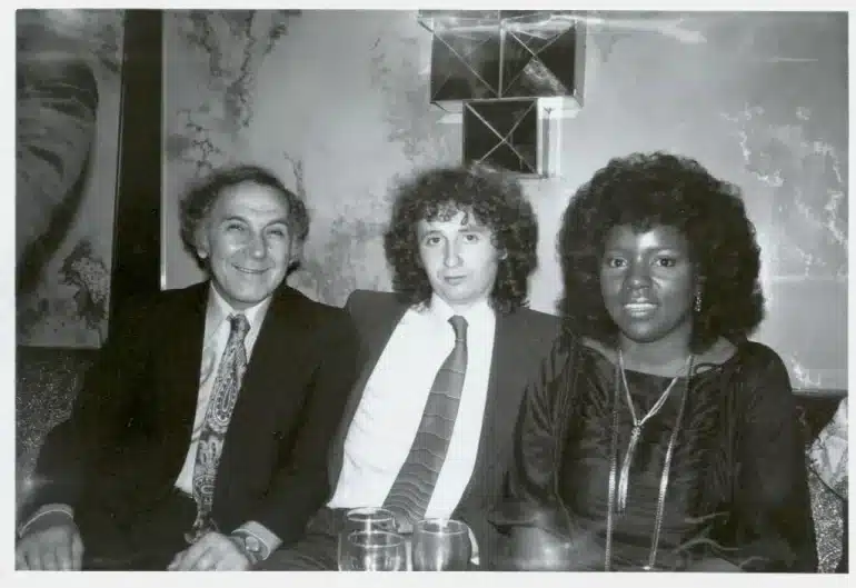 Jonata garavaglia gloria gaynor 978